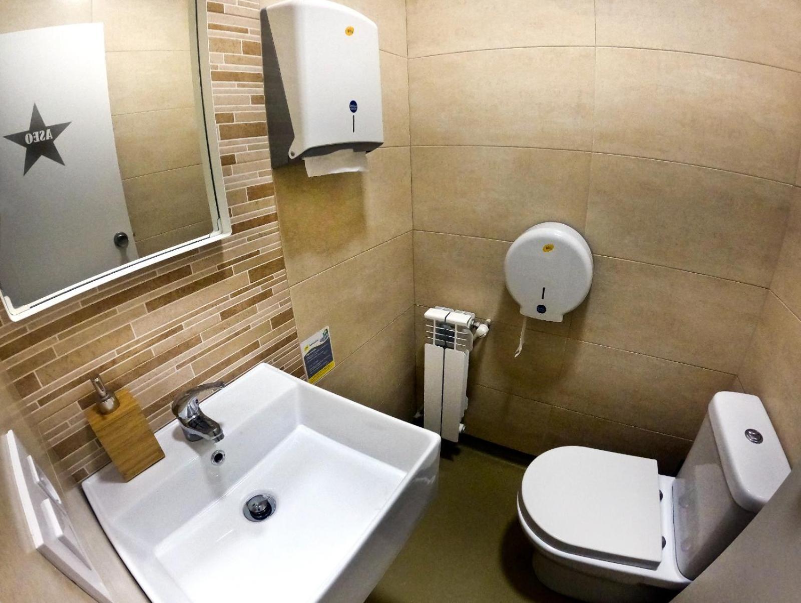 W14 Hostales Vigo Exterior foto